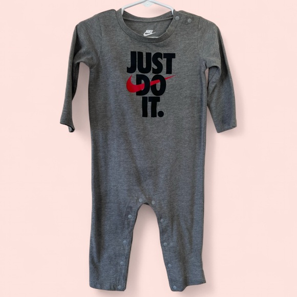 18M Nike Unisex Toddler One Piece Long Sleeve Romper Pants - Picture 1 of 10